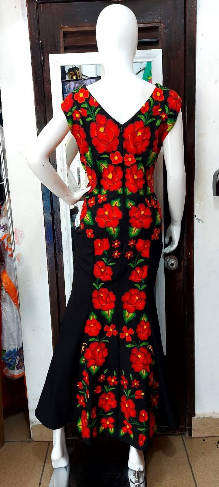 Mexican embroidered dress Chavafashion Mexican embroidered dress Chavafashion